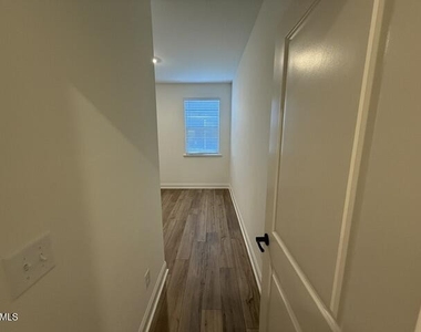 1245 Woody Drive - Photo Thumbnail 31