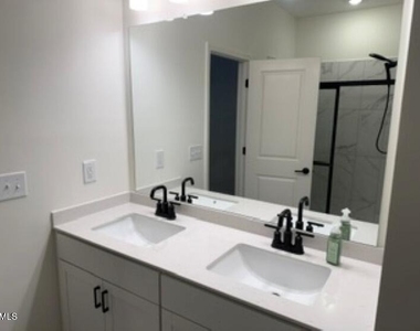 1245 Woody Drive - Photo Thumbnail 16