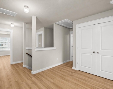 602 Caterpillar St - Photo Thumbnail 11