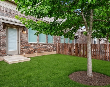 602 Caterpillar St - Photo Thumbnail 23