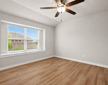 602 Caterpillar St - Photo Thumbnail 14
