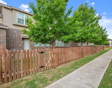 602 Caterpillar St - Photo Thumbnail 25
