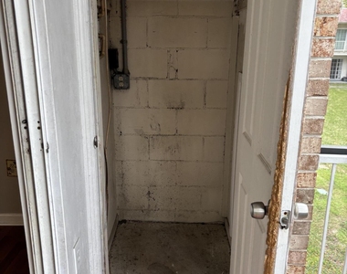 5201 Atlantic Boulevard - Photo Thumbnail 10