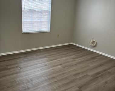 5201 Atlantic Boulevard - Photo Thumbnail 15