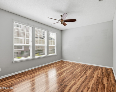 3905 Aubrey Lane - Photo Thumbnail 13