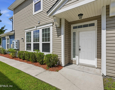 3905 Aubrey Lane - Photo Thumbnail 6