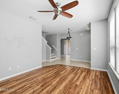 3905 Aubrey Lane - Photo Thumbnail 11