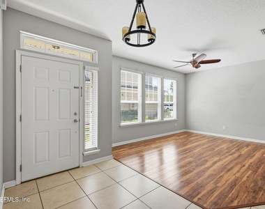 3905 Aubrey Lane - Photo Thumbnail 7