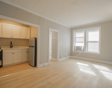 1414 W Pratt Boulevard - Photo Thumbnail 1