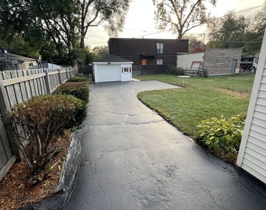 905 Grey Avenue - Photo Thumbnail 10