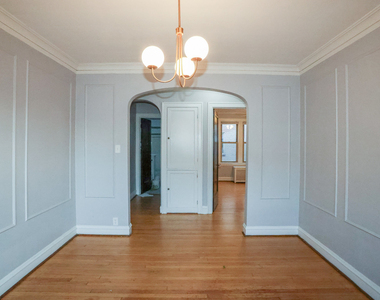 7443 N Claremont Avenue - Photo Thumbnail 5