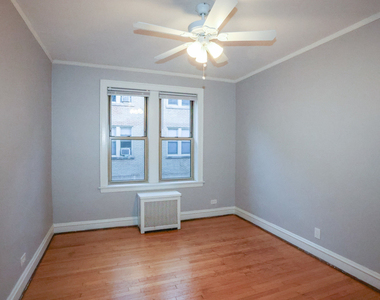 7443 N Claremont Avenue - Photo Thumbnail 8