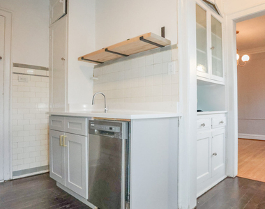 7443 N Claremont Avenue - Photo Thumbnail 2