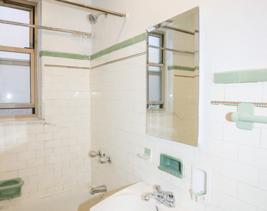7443 N Claremont Avenue - Photo Thumbnail 12