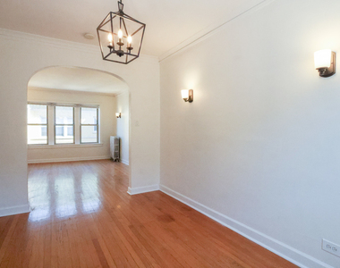 1633 W Lunt Avenue - Photo Thumbnail 5