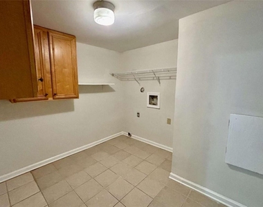 5931 Kay Drive - Photo Thumbnail 8