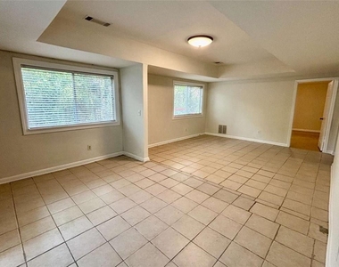 5931 Kay Drive - Photo Thumbnail 7