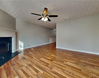 13 Arrowhead Drive - Photo Thumbnail 1