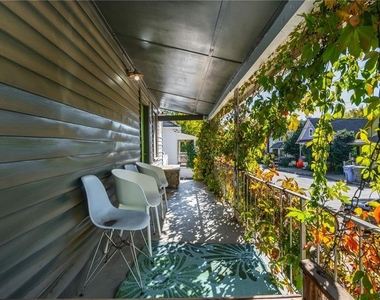 184 Savannah Street Se - Photo Thumbnail 56