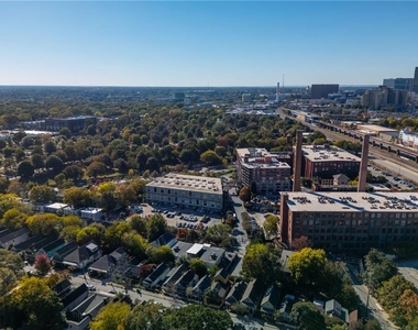 184 Savannah Street Se - Photo Thumbnail 64