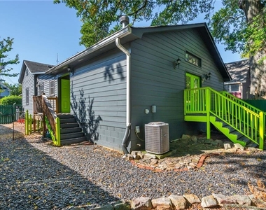 184 Savannah Street Se - Photo Thumbnail 50