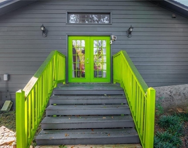 184 Savannah Street Se - Photo Thumbnail 51