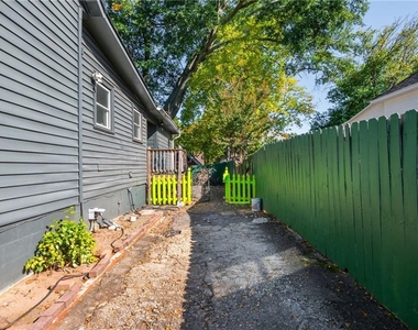 184 Savannah Street Se - Photo Thumbnail 49