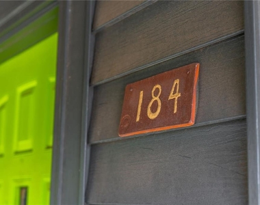 184 Savannah Street Se - Photo Thumbnail 54
