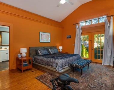 184 Savannah Street Se - Photo Thumbnail 36