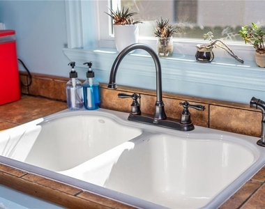 184 Savannah Street Se - Photo Thumbnail 21