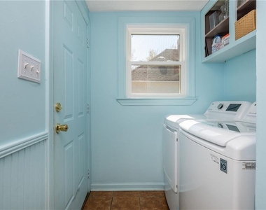 184 Savannah Street Se - Photo Thumbnail 23