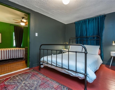 184 Savannah Street Se - Photo Thumbnail 34
