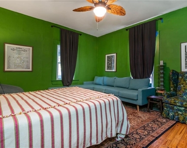 184 Savannah Street Se - Photo Thumbnail 31