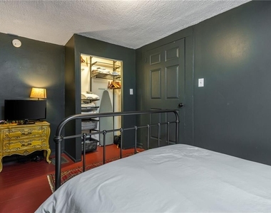 184 Savannah Street Se - Photo Thumbnail 35