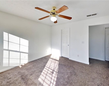 6045 Flagstaf Walk - Photo Thumbnail 11