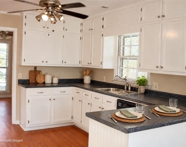 635 Crowe Road - Photo Thumbnail 9