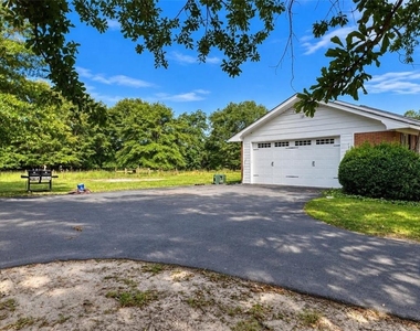 635 Crowe Road - Photo Thumbnail 2