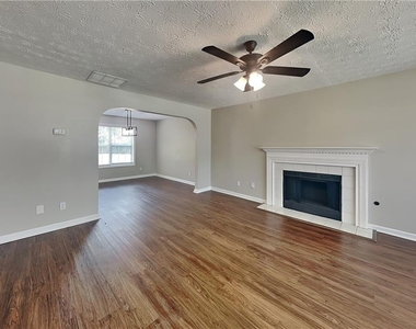 127 Savanna Court - Photo Thumbnail 1