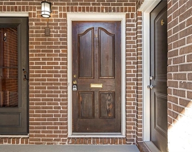 755 Houston Mill Road Ne - Photo Thumbnail 14