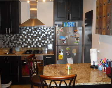1127 W Farwell Avenue - Photo Thumbnail 7