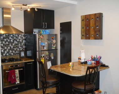 1127 W Farwell Avenue - Photo Thumbnail 6