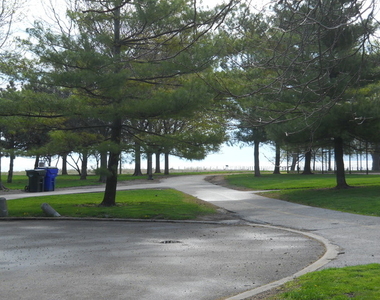 1127 W Farwell Avenue - Photo Thumbnail 16