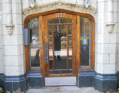 1127 W Farwell Avenue - Photo Thumbnail 4