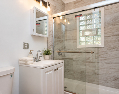 1503 Carmel Boulevard - Photo Thumbnail 11