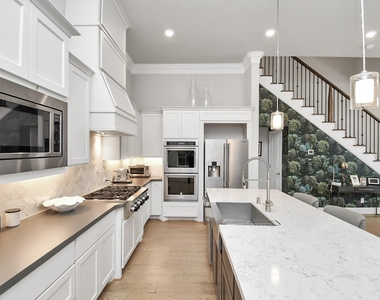 3712 Somerset York Lane - Photo Thumbnail 10
