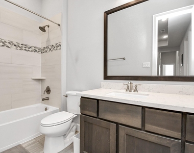 3712 Somerset York Lane - Photo Thumbnail 40