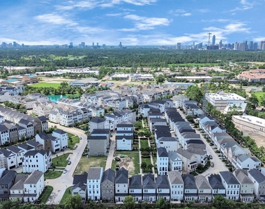 3712 Somerset York Lane - Photo Thumbnail 1