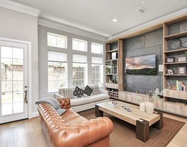 3712 Somerset York Lane - Photo Thumbnail 18