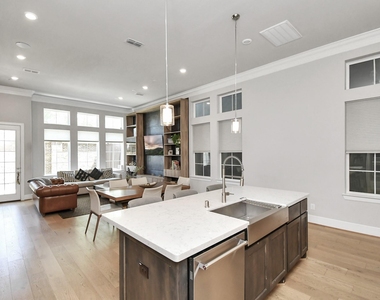 3712 Somerset York Lane - Photo Thumbnail 11