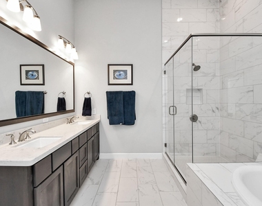3712 Somerset York Lane - Photo Thumbnail 32